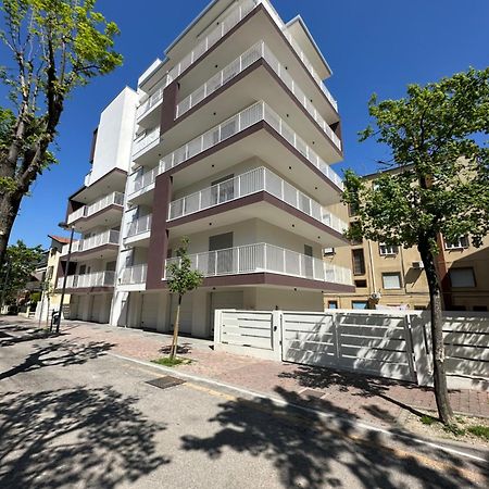 New Residence R1 - Agenzia Cocal 카오를레 외부 사진